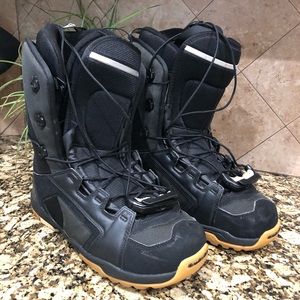 MENS SALOMON DIALOGUE SNOWBOARD BOOTS 10.5